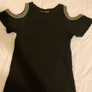 Loft peekaboo tribal sleeve shirt